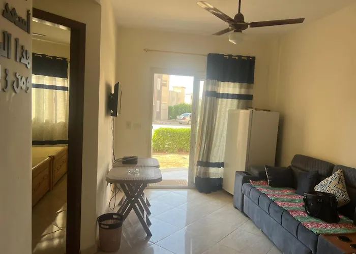 White Bay أرضي قرية وايت باي راس سدر